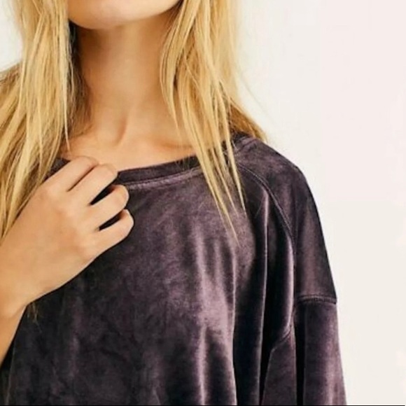 Free People Valerie Velvet Top Navy - Picture 3 of 4
